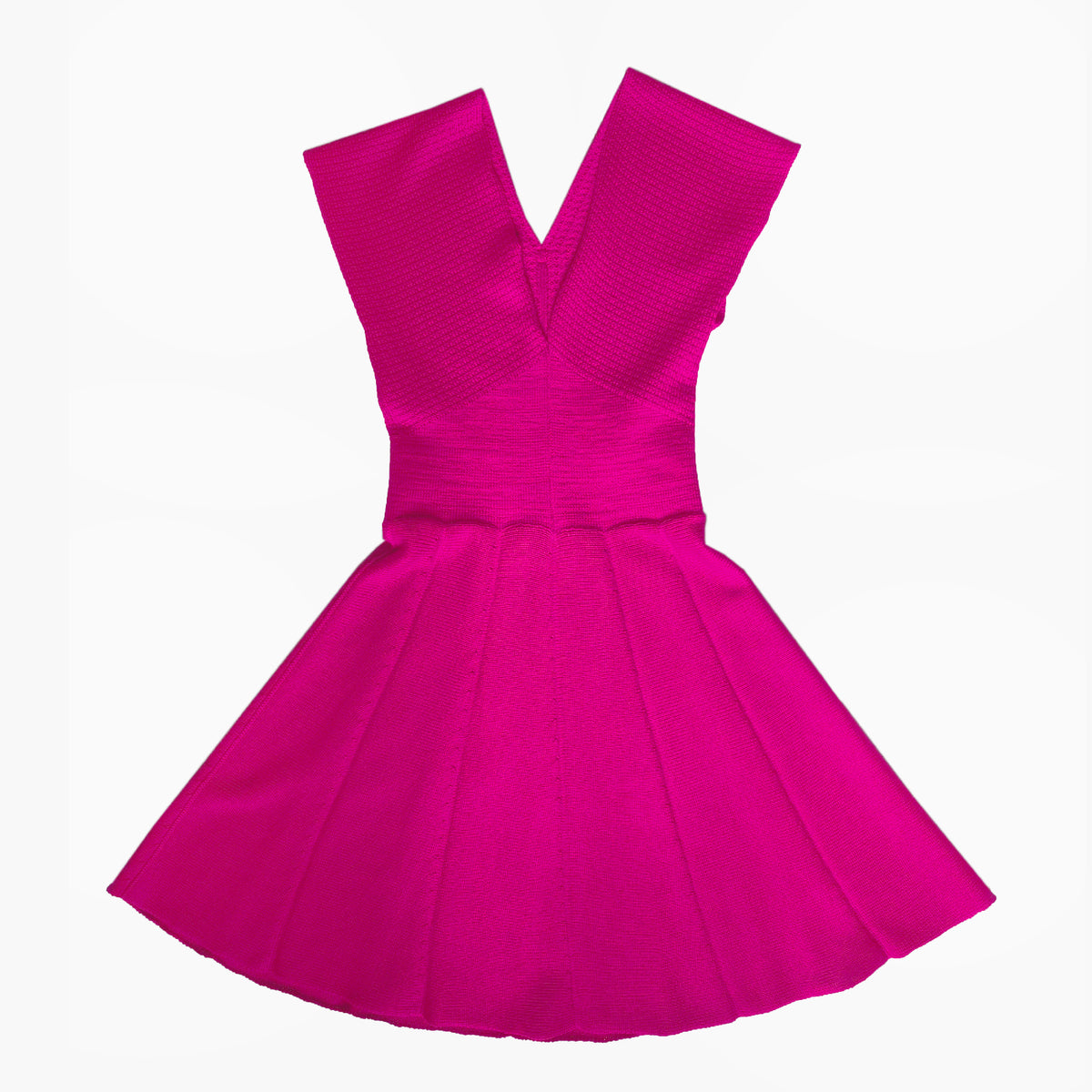 Läuchtend Pinkes schwingendes Kleid mit angeschnittenen Ärmeln und V-Ausschnitt. aus feiner Bio-Merinowolle gestrickt von vincente