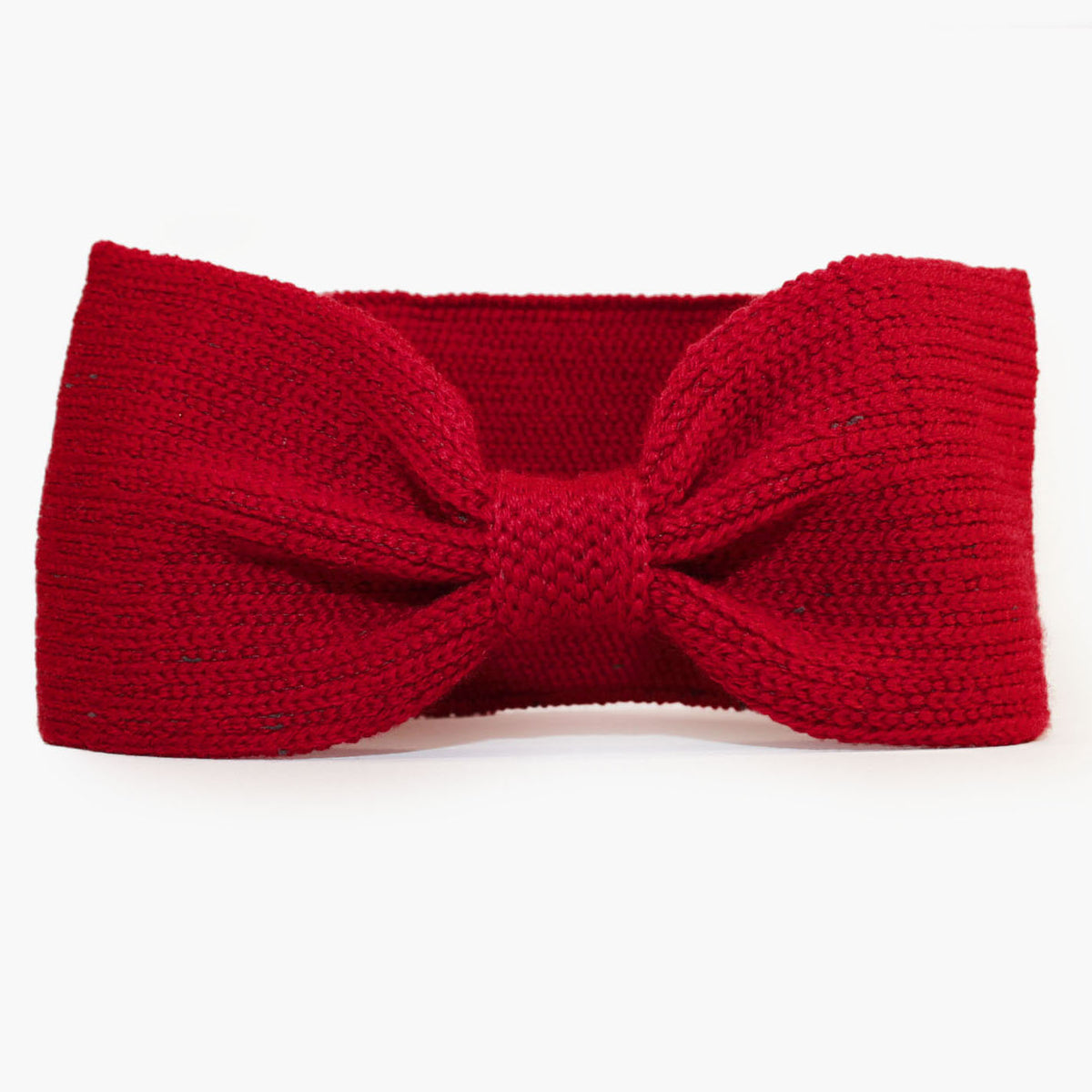 Rotes, gestricktes Stirnband mit einer kleinen Schlaufe