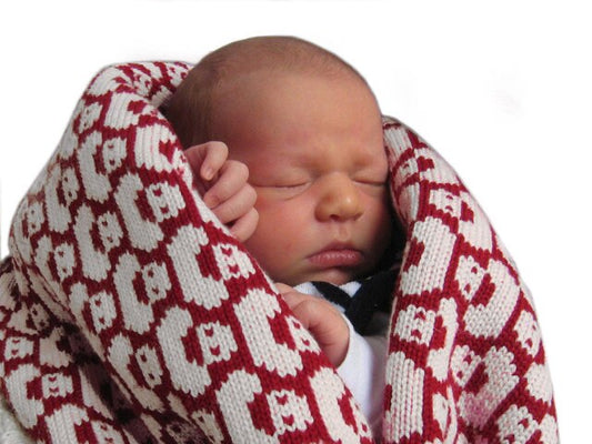 Babydeckemit kleinen Entchen und Häkelborte 100% Wolle (Merino)