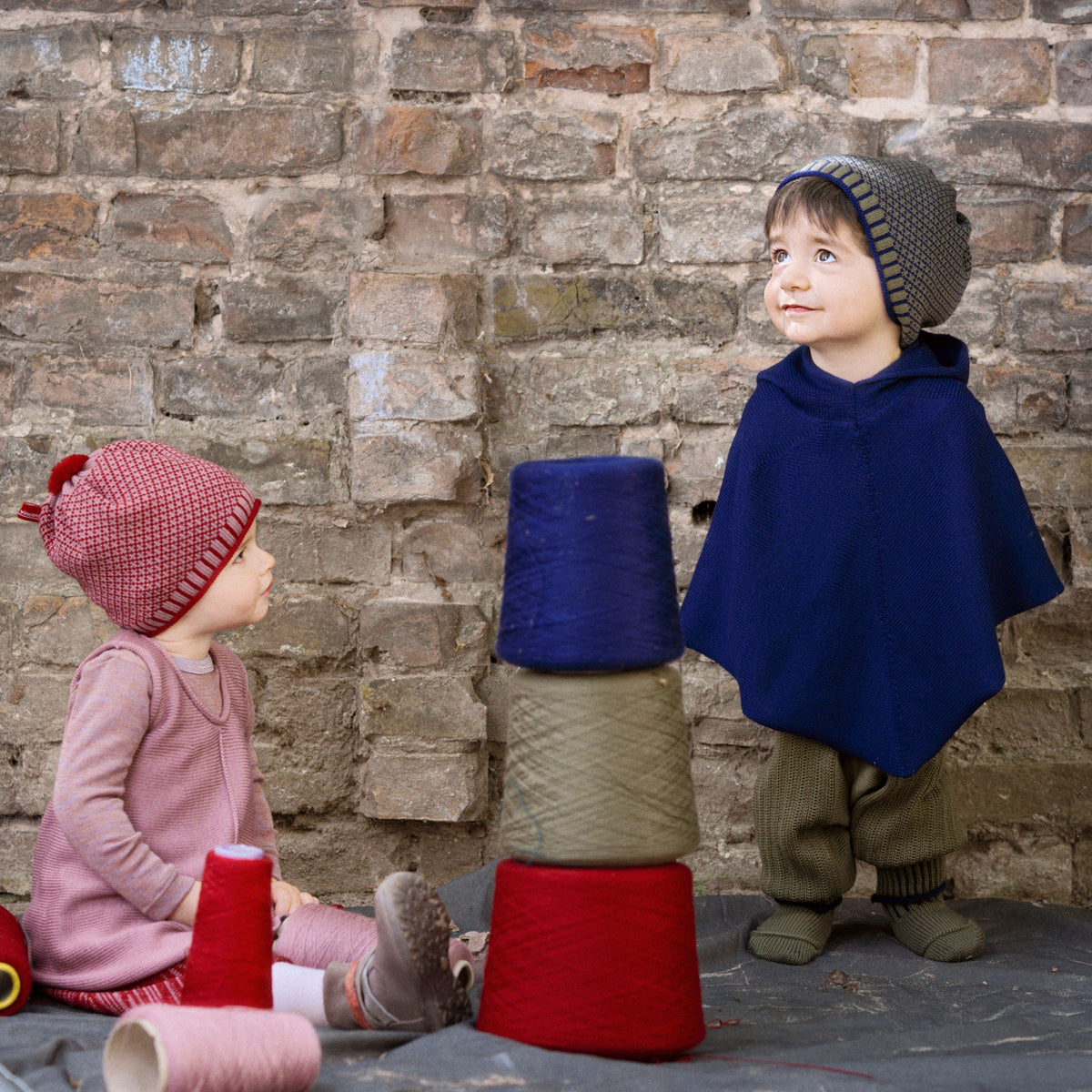 Cape mit Kapuze für Kinder  / 100%Schurwolle (Merino)