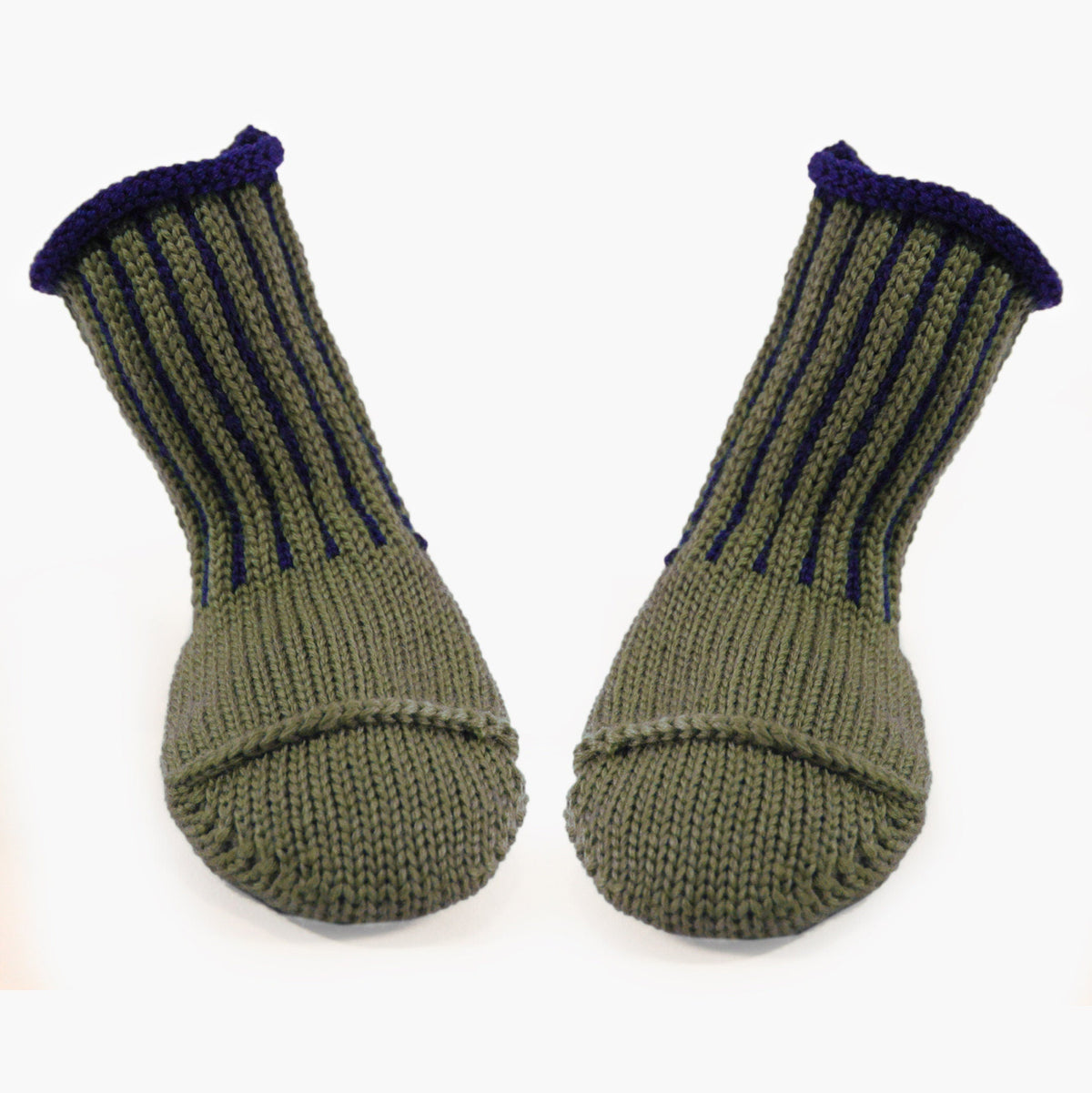 gestrickte Babysocken in Kaki mit hochelastischem Bund mit Längs Streifen in Royalblau